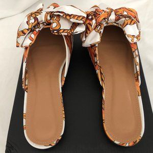 SHEIN Bowtie Point-Toed Mule Flats
